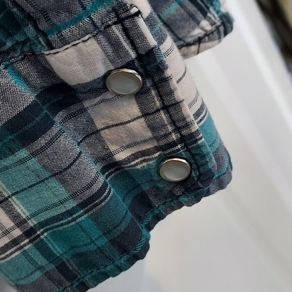 Pop Icon turquoise and white plaid cotton shirt - Picture 10 of 10